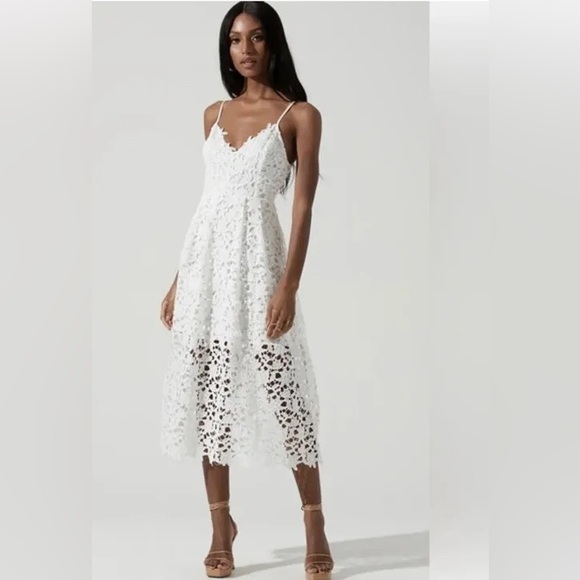 NWOT ASTR the Label Lace A Line MIDI Dress in White - XS - Picture 5 of 15